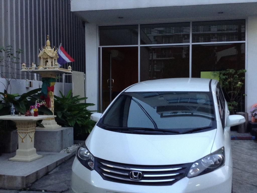 The City At Fifty Bangkok Esterno foto